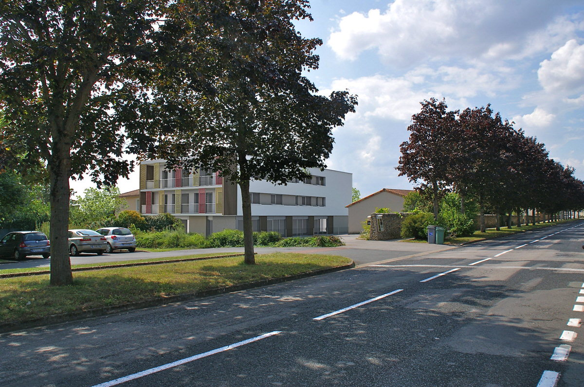 Créature Architectes - Construction De 24 logements collectifs et de 2 locaux à usage médical - Buxerolles  - 86